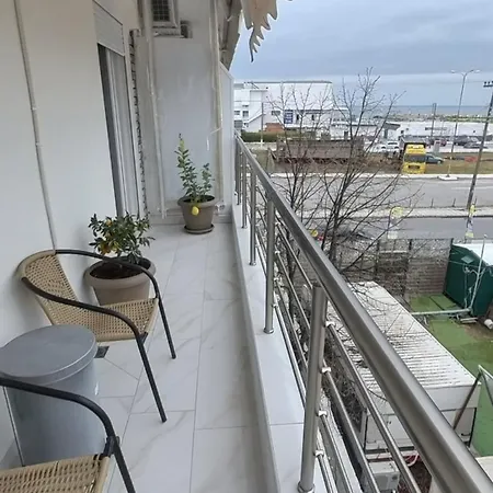 Cozy Sea View Apartment In Paralia Exterior photo